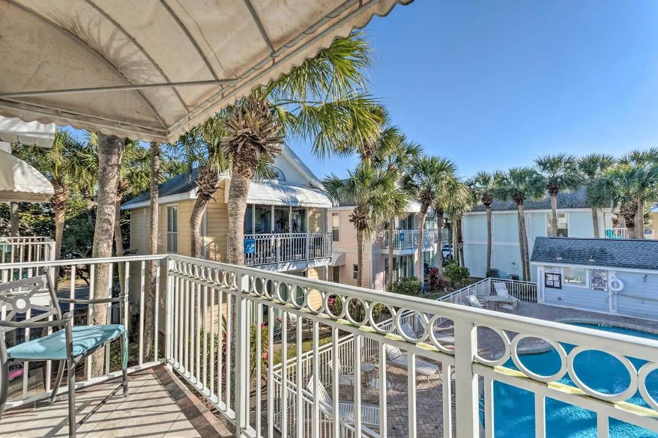 Holiday home Charming Destin Cottage Walk To Beach And Dining!