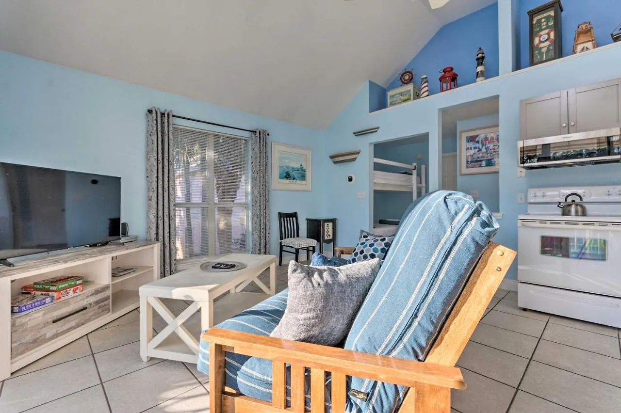 Charming Destin Cottage Walk To Beach And Dining!